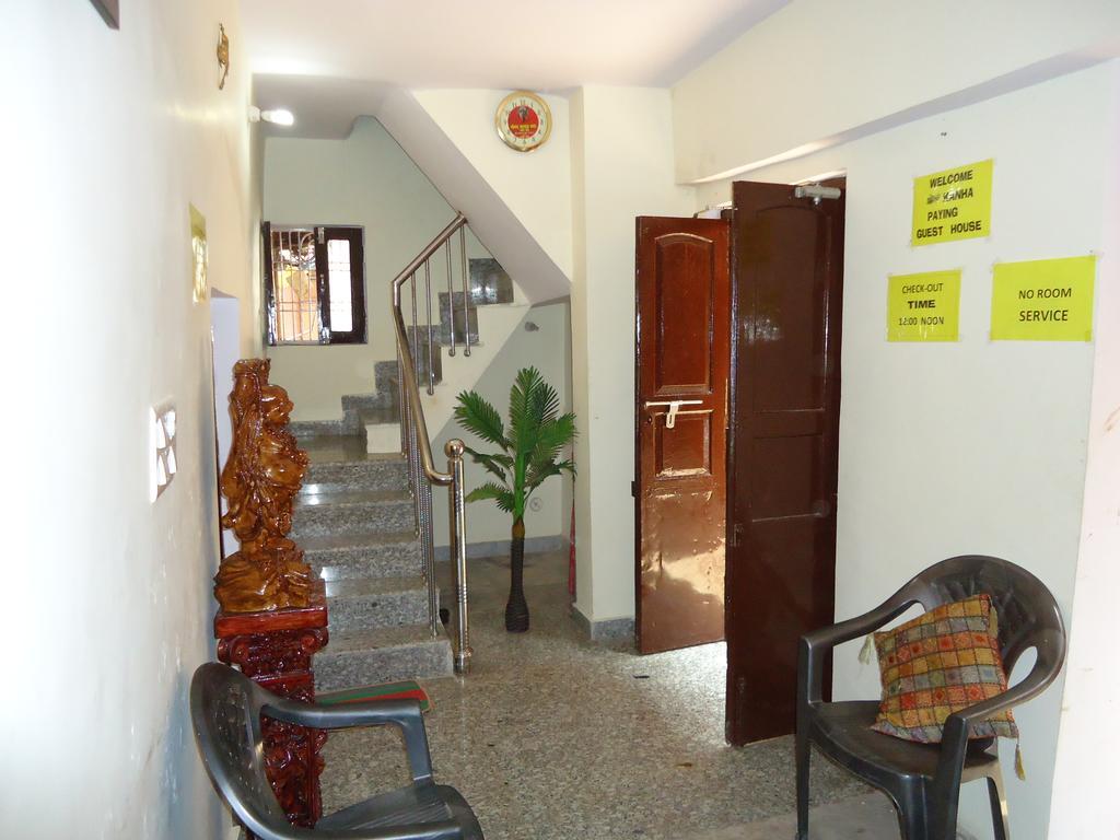 Kanha Paying Guest House Varanasi Exterior photo