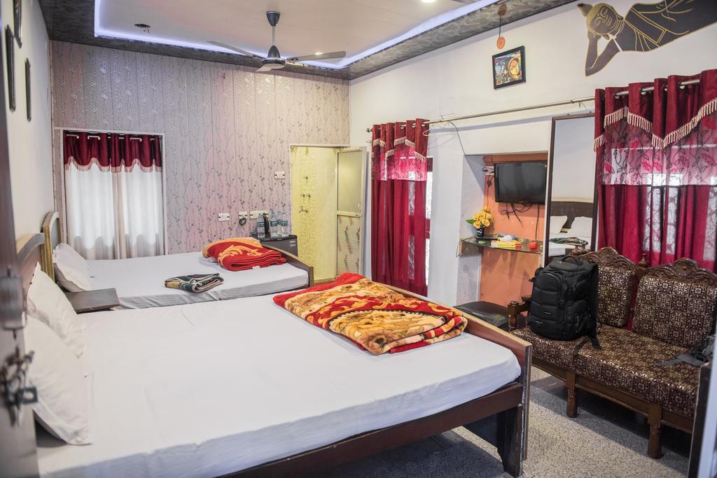 Kanha Paying Guest House Varanasi Exterior photo