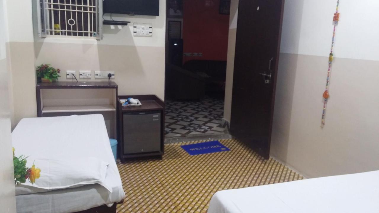 Kanha Paying Guest House Varanasi Exterior photo